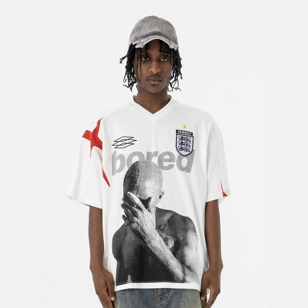 DAS PATCHWORK-STREETWEAR-T-SHIRT MIT V-AUSSCHNITT