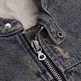 DIE STREETWEAR-JACKE AUS DISTRESSED-DENIM MIT REISSVERSCHLUSS